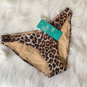✨SOLD✨H&M cheetah Bikini Bottoms